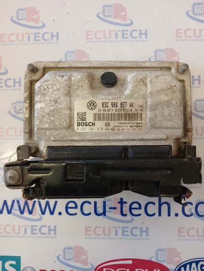 VW POLO 1.6 ME7.5.20 03C906057AK 0261201670 ECU COMPUTER BOX